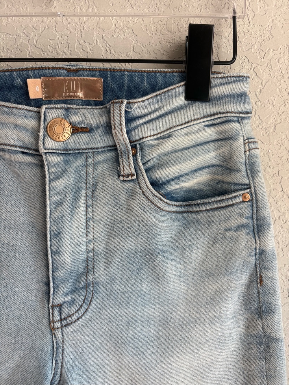 KUT From The Kloth Connie Light Wash High Rise Slim Straight Jeans Size 0 - Picture 3 of 8